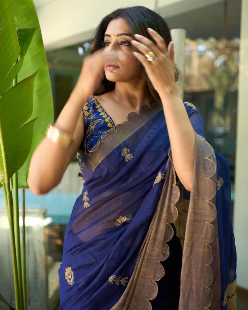 pretty-priyamani-album
